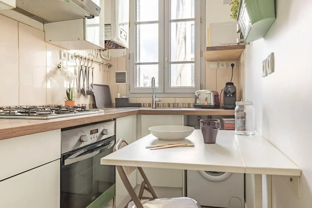 Parisian Paradise Beautiful Apartment Villejuif France