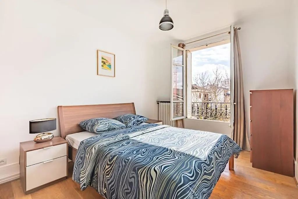 Parisian Paradise Beautiful Apartment Villejuif 0*,
